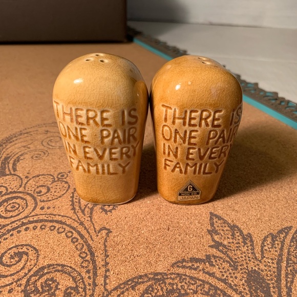 Vintage Pair Donkey Salt and Pepper Shakers (B21) - Picture 7 of 7